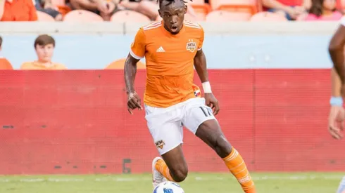Houston Dynamo rechazó otra oferta de Europa por Alberth Elis