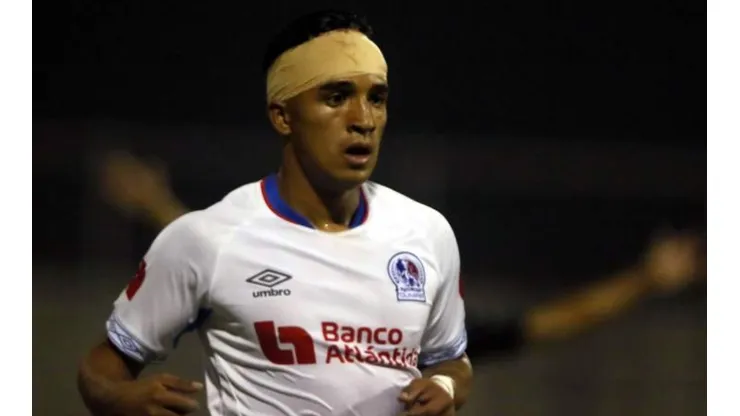 Michaell Chirinos se lesiona y enciende las alarmas en Olimpia
