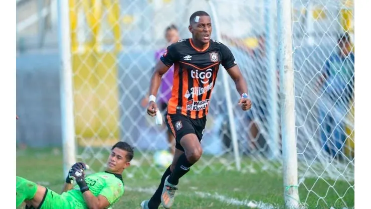 Nicolás Muñoz lanzó un mensaje provocador en sus redes sociales tras la victoria ante FAS