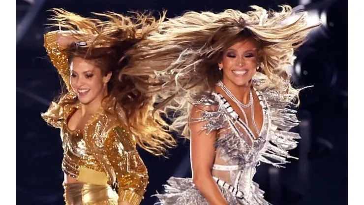 Shakira y JLo deslumbraron en el Hard Rock Stadium de Miami.