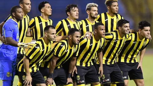 Real España venció por 2-0 a Olimpia en la final de vuelta, tras el 0-0 en la ida.