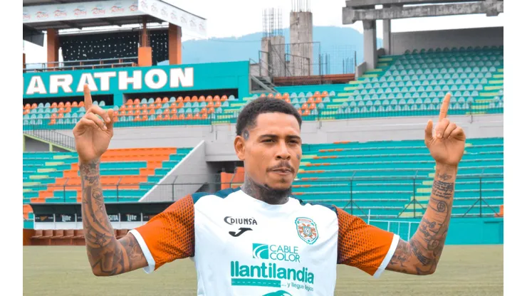 Henry Figueroa en su nueva casa