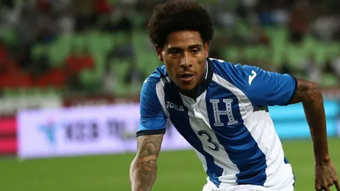 Henry Figueroa jugando para la selección de Honduras