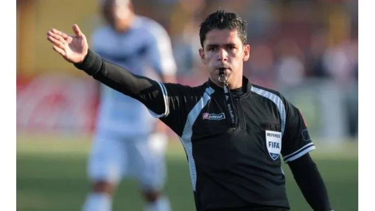 Hugo Cruz no podrá arbitrar en Primera División durante todo el semestre