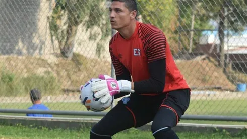 Henry Hernández jugará en el extranjero