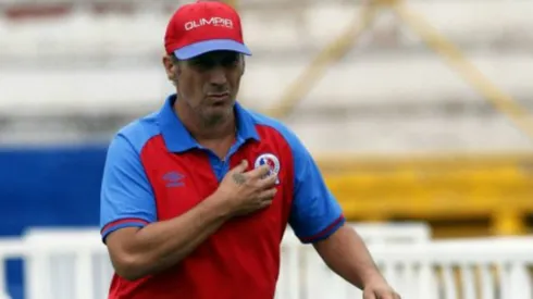 Pedro Troglio revela que tres jugadores de Olimpia encajarían en Argentina