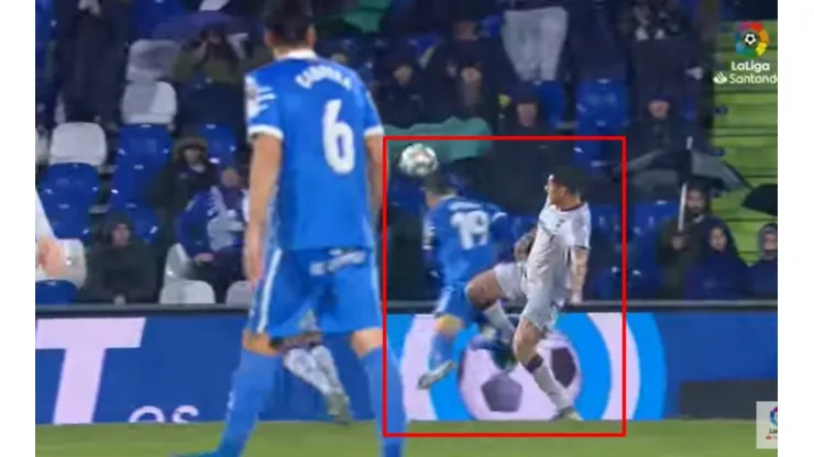 El VAR le jugó en contra: Levante perdió 4-0 y Oscar Duarte cometió falta penal