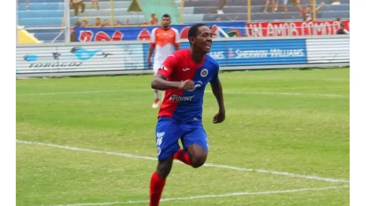 Definen oficialmente si le dan la nacionalidad a Brayan Gil