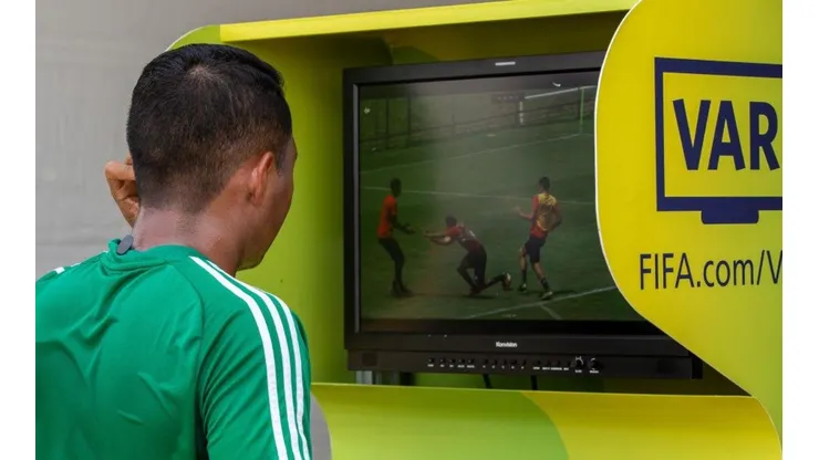 VAR