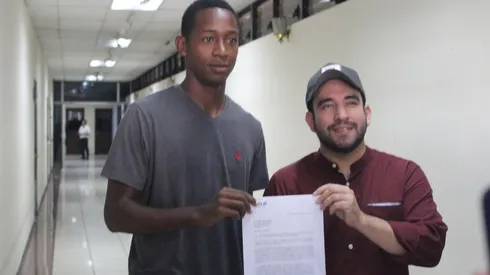 Solicitud de nacionalización de Brayan Gil