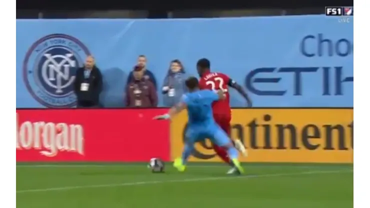 Ronald Matarrita comete penal y su equipo queda eliminado en la MLS