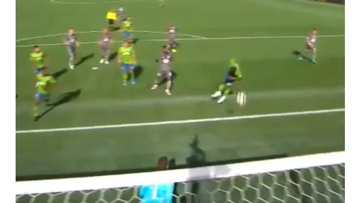 Gol de Román Torres