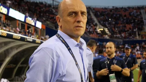 Fabián Coito ruega que mejoren las canchas en Honduras