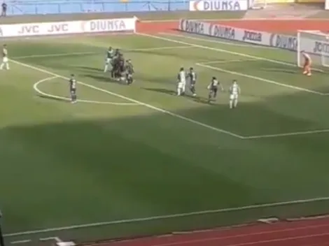 Una locura: el golazo de tiro libre de Mario Martínez a Motagua