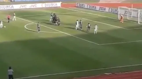 Una locura: el golazo de tiro libre de Mario Martínez a Motagua