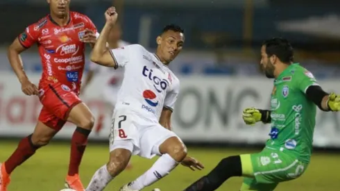 Alianza pega primero y derrota a San Carlos por 2-0