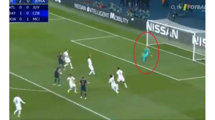 Era un golazo de Bale ‘bañando’ a Keylor, pero el VAR salvó al tico