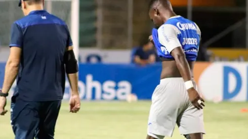 Rubilio Castillo no podrá estar ante Chile