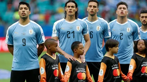 Uruguay llama a toda su artillería para enfrentar a Costa Rica