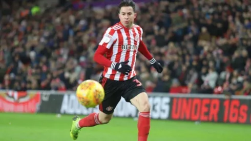 Bryan Oviedo, a un paso de cambiar de club en europa