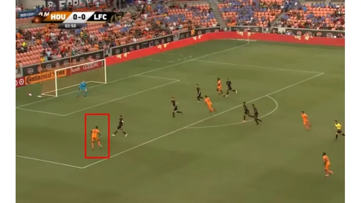 Rommel Quioto anotó un golazo, pero el Houston Dynamo volvió a caer