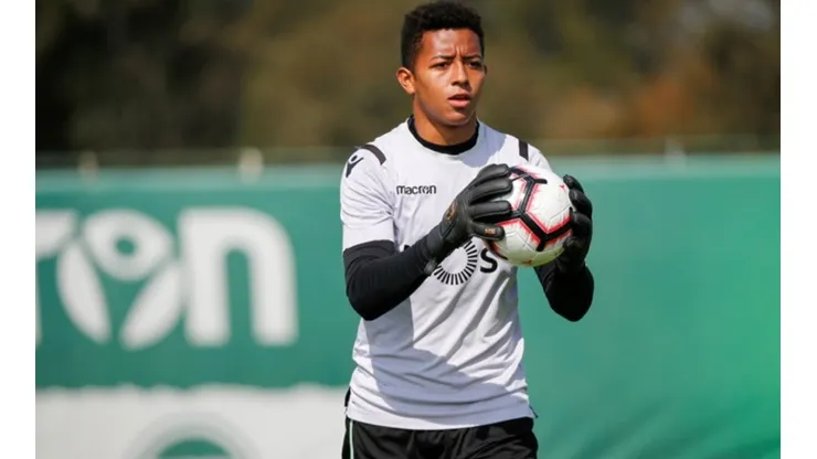 Portero costarricense entrena con el primer equipo del Sporting Lisboa