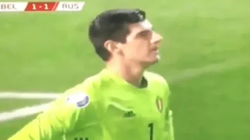 Errorazo de Courtois le cuesta un gol a Bélgica