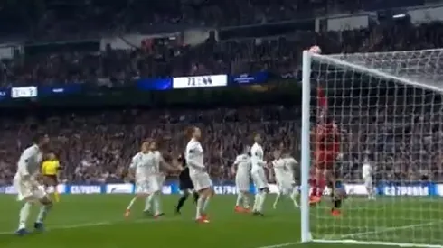 El golazo donde bañaron a Thibaut Courtois ¿Se lo hacían a Keylor?