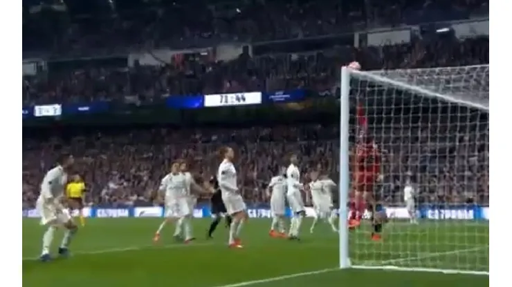 El golazo donde bañaron a Thibaut Courtois ¿Se lo hacían a Keylor?