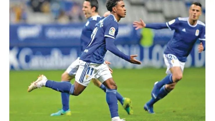 Yoel Barcenas, jugador del mes en el Real Oviedo