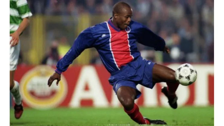 PSG no se olvida de Julio Dely Valdes