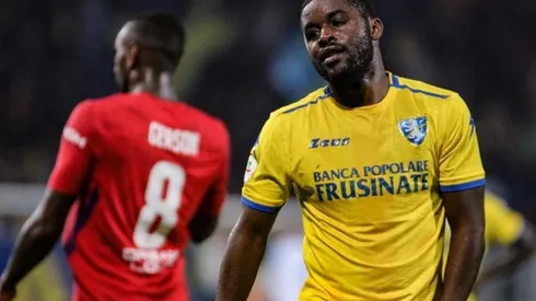 El atacante tico volvió a la titularidad y su club sigue penúltimo en la Serie A