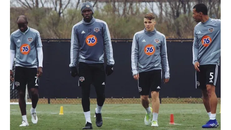 El atacante catracho encabeza la pretemporada del Dynamo