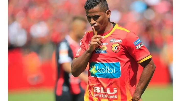 El mediocampista tico no tendrá la oportunidad de despedirse de su afición en Heredia