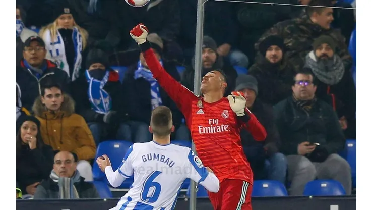 El guardameta tico fue protagonista en la parte final del partido para sellar el pase de ronda