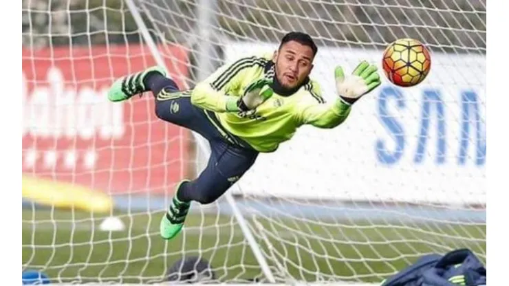 El guardameta tico solo tiene los entrenamientos para deslumbrar a sus seguidores