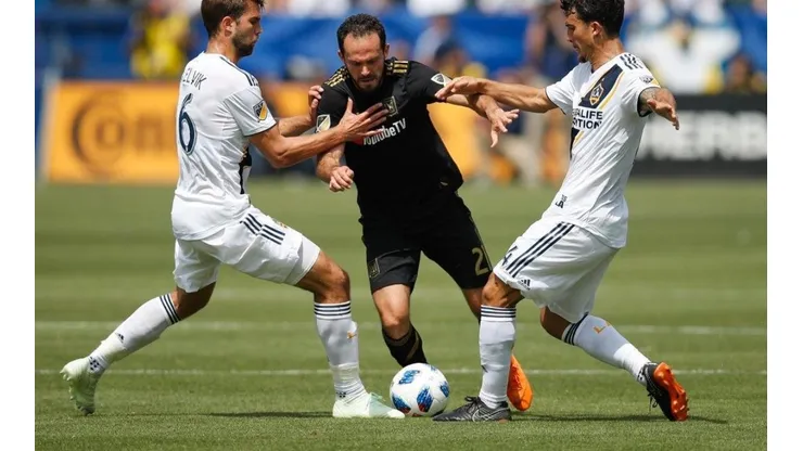 El atacante tico se une a su tercera franquicia en la MLS tras jugar con San José y Los Ángeles