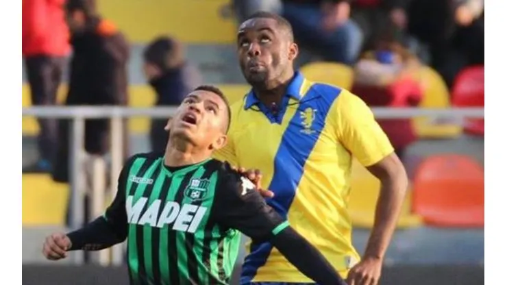 El atacante tico sigue sin anotar en la Serie A y Frosinone se mantiene penúltimo