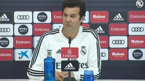 El estratega argentino repitió su discurso de respeto y admiración por el tico en conferencia de prensa