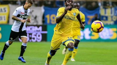 Campbell extendió su racha sin poder estrenarse como goleador en la Serie A