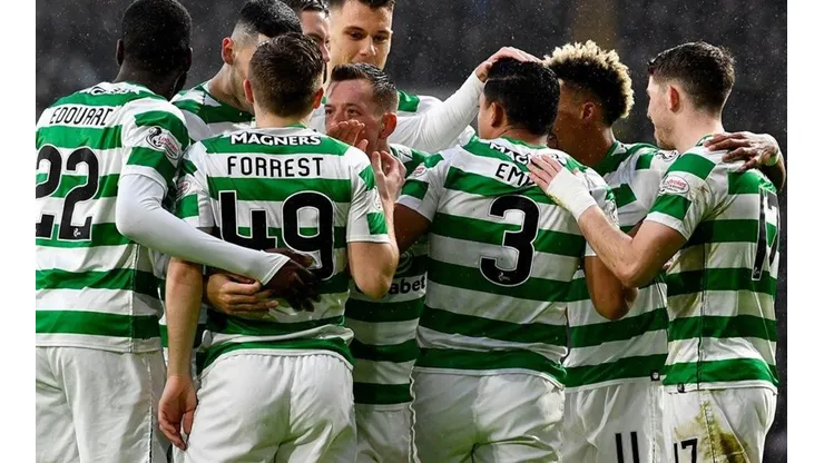 El catracho entregó la asistencia para el gol de James Forrest que estrenó el marcador