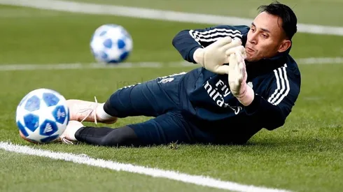 El costarricense pasó de ser titular indiscutible a cuestionar su permanencia en Madrid