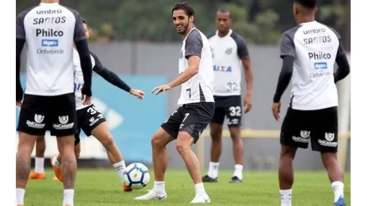 Bryan Ruiz no viajó a Recife por una afección de salud sin detallar y terminó la temporada sin jugar