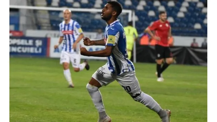 El atacante tico impresionó a los directivo del Steaua de Bucarest con su gol