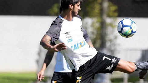 Bryan Ruiz no juega desde el 12 de noviembre en la derrota ante Chapecoense