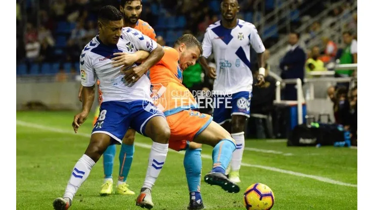 Acosta disputó 78 minutos en un partido de mucho sacrificio en la zona media