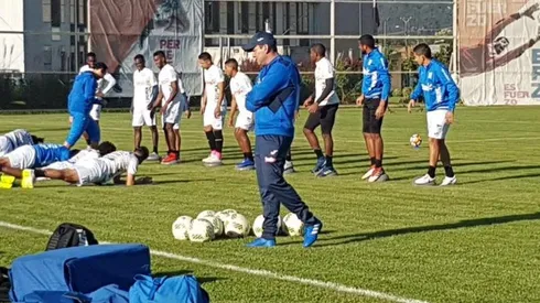 Jiménez espera que el combinado hondureño sorprenda a su maestro Rueda