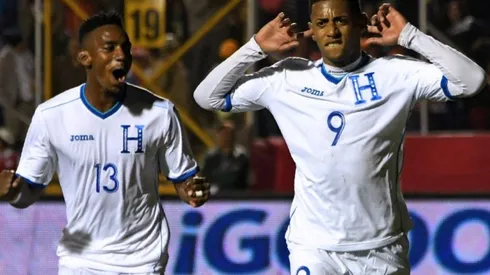 Choco Lozano (9) anotó el único tanto del compromiso en Tegucigalpa