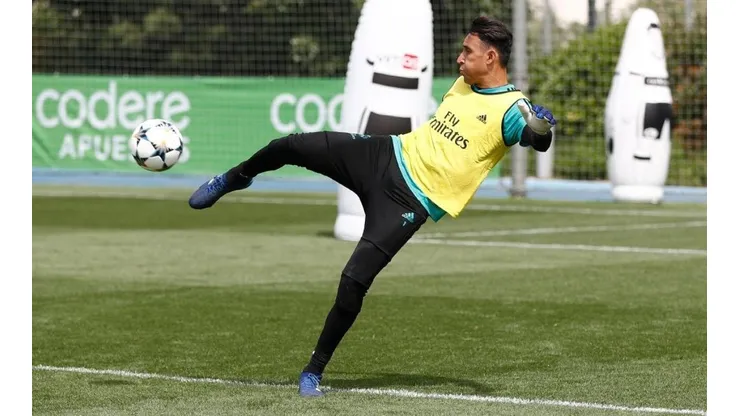 El portero costarricense se quedará en Madrid durante la Fecha FIFA