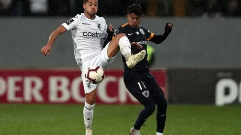 Pineda tuvo otro buen desempeño con Santa Clara en Portugal